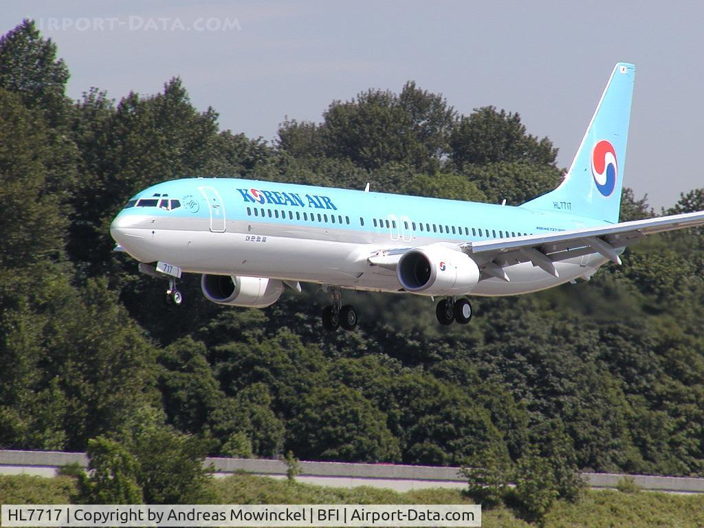 HL7717, Boeing 737-9B5 C/N 29995, Korean Airlines 737 at Boeing Field