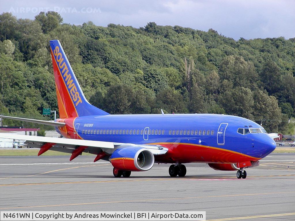 N461WN, 2004 Boeing 737-7H4 C/N 32465, Southwest Boeing 737 at Boeing Field. It got winglets installed prior to delivery