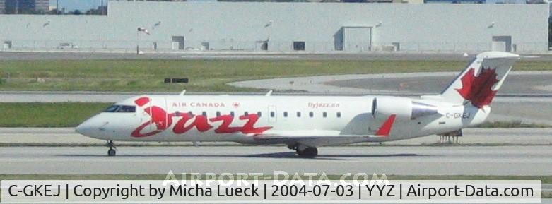 C-GKEJ, 1998 Bombardier CRJ-200ER (CL-600-2B19) C/N 7269, The red version of the Air Canada Jazz colour range