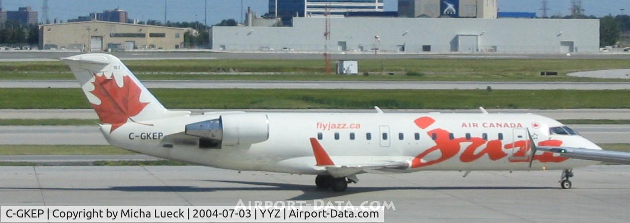C-GKEP, 1999 Canadair CRJ-200ER (CL-600-2B19) C/N 7303, The red version of the Air Canada Jazz colour range