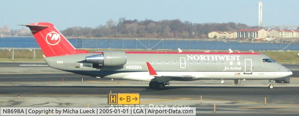 N8698A, 2002 Bombardier CRJ-200 (CL-600-2B19) C/N 7698, Pinnacle Airlines for Northwest Airlink