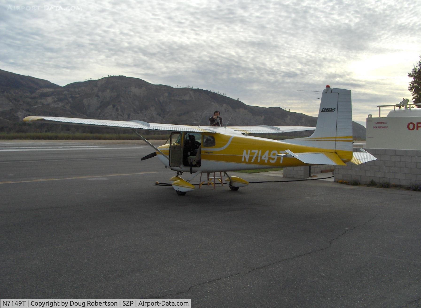 N7149T, 1959 Cessna 172 C/N 46749, 1959 Cessna 172 Continental O-300 145 Hp, Refueling