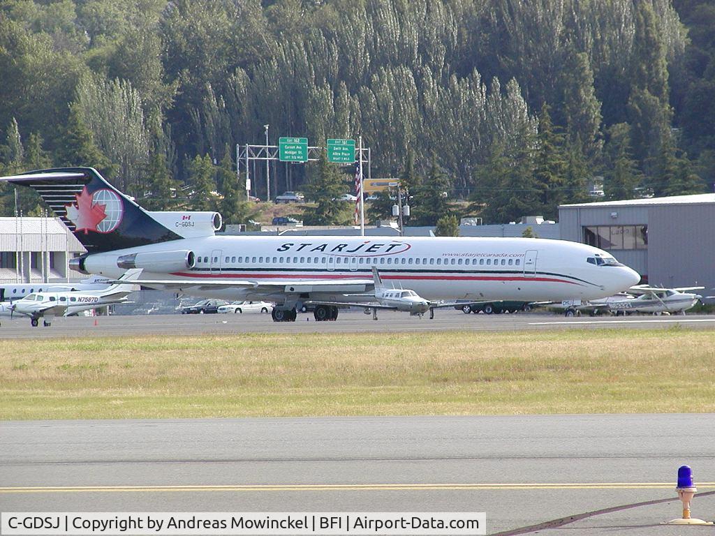 C-GDSJ, 1979 Boeing 727-223 C/N 21525, Toronto Blue Jays arrived BFI in Boeing 727 from Starjet. (6/2004)
