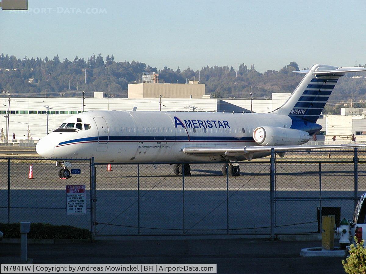 N784TW, 1967 Douglas DC-9-15F C/N 47014, Ameristart Dc-9-15RC freighter at Boeing Field