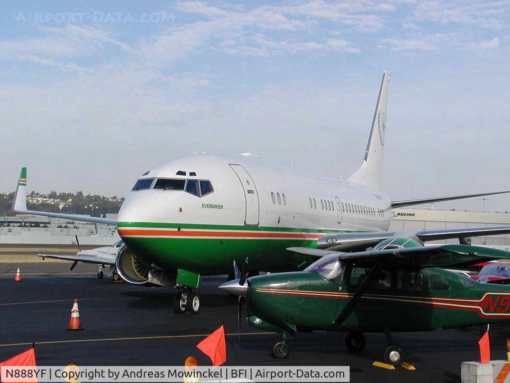 N888YF, 2002 Boeing 737-7BC C/N 33036, AVH Aviation B737 in the colors of Evergreen Group - the Taiwanese parent company of Eva Air and Evergreen Shipping Group.