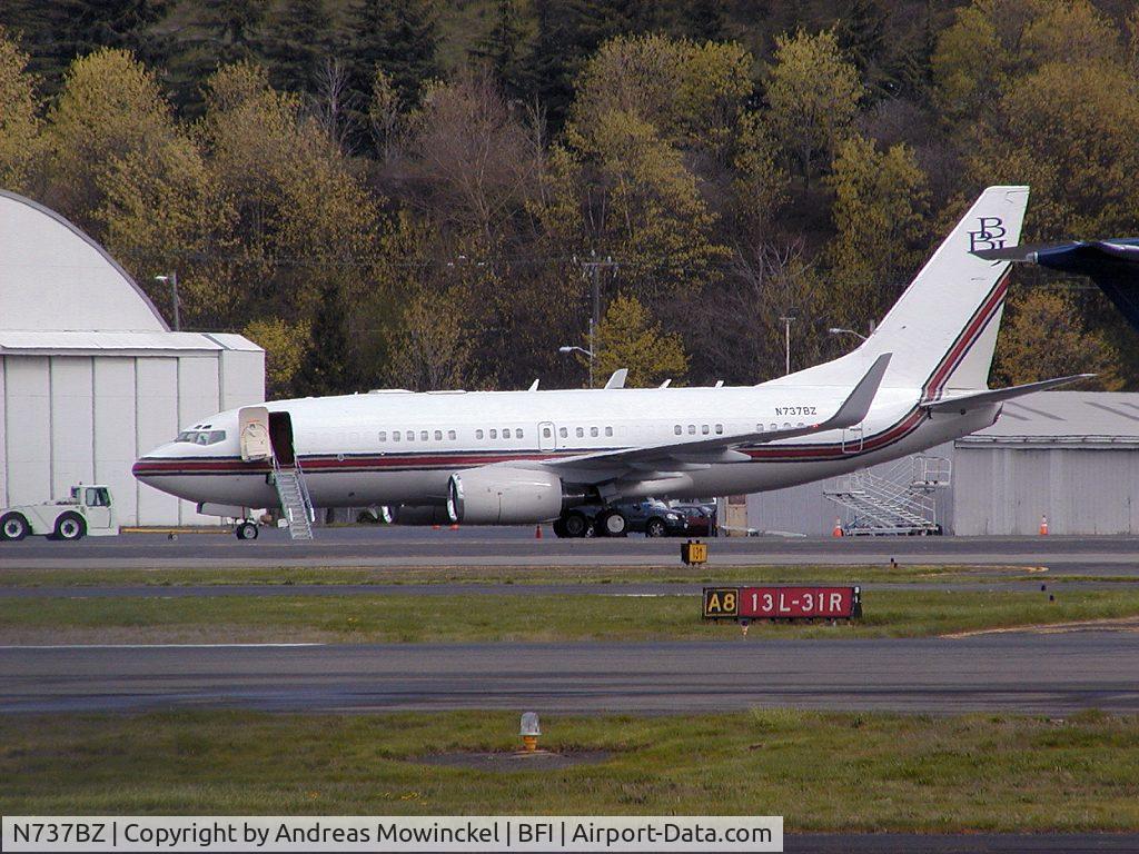 N737BZ, Cessna 172N C/N 17269303, Was owned by Boeing Capital