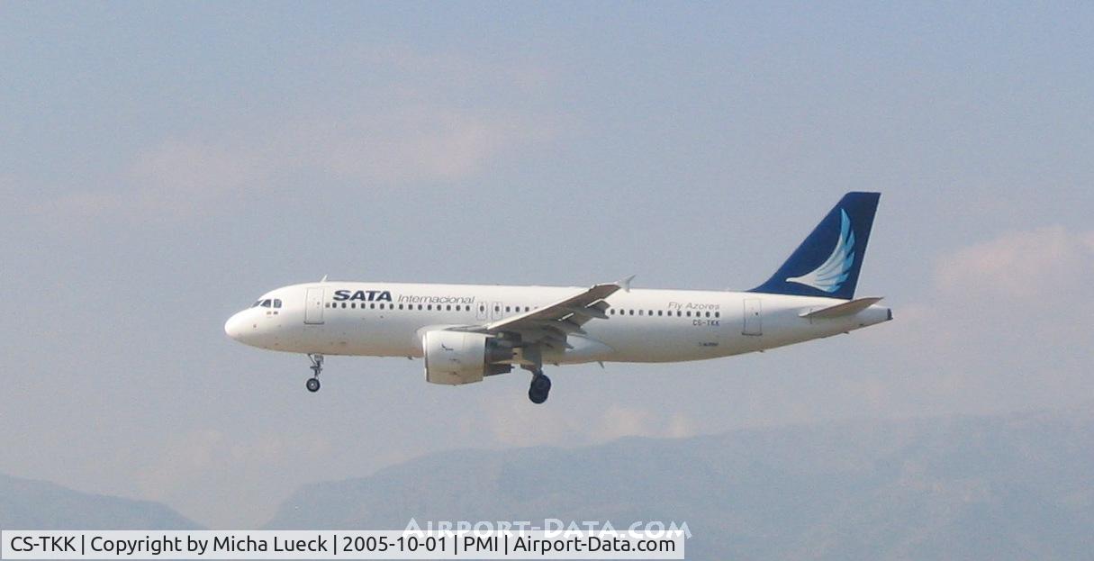 CS-TKK, 2005 Airbus A320-214 C/N 2390, On short finals at Palma de Mallorca
