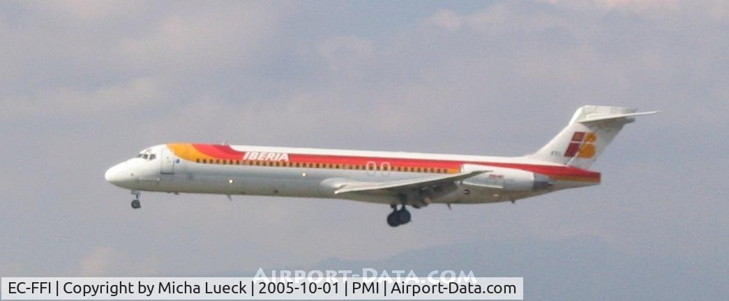 EC-FFI, 1991 McDonnell Douglas MD-87 (DC-9-87) C/N 53210, On short finals at Palma de Mallorca