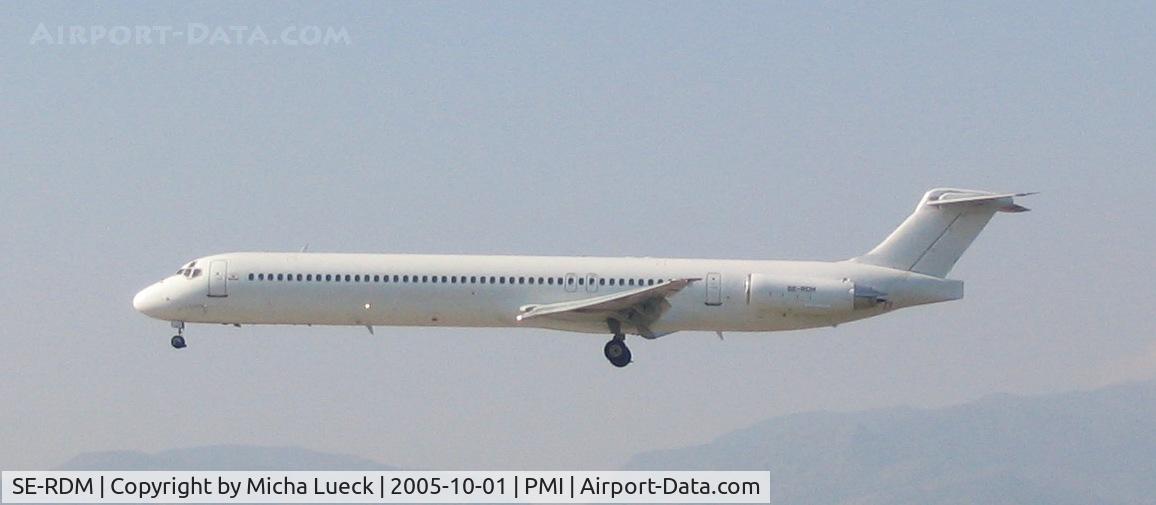 SE-RDM, 1987 McDonnell Douglas MD-83 (DC-9-83) C/N 49662, On short finals at Palma de Mallorca