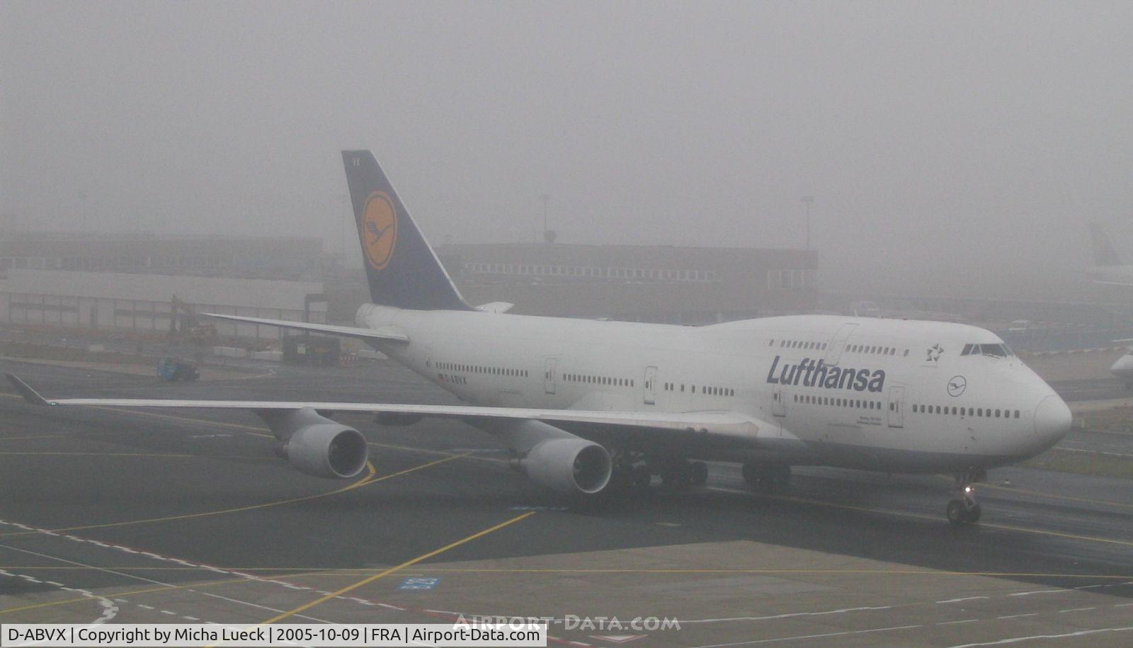 D-ABVX, 1999 Boeing 747-430 C/N 29868, A foggy day in Frankfurt/Main