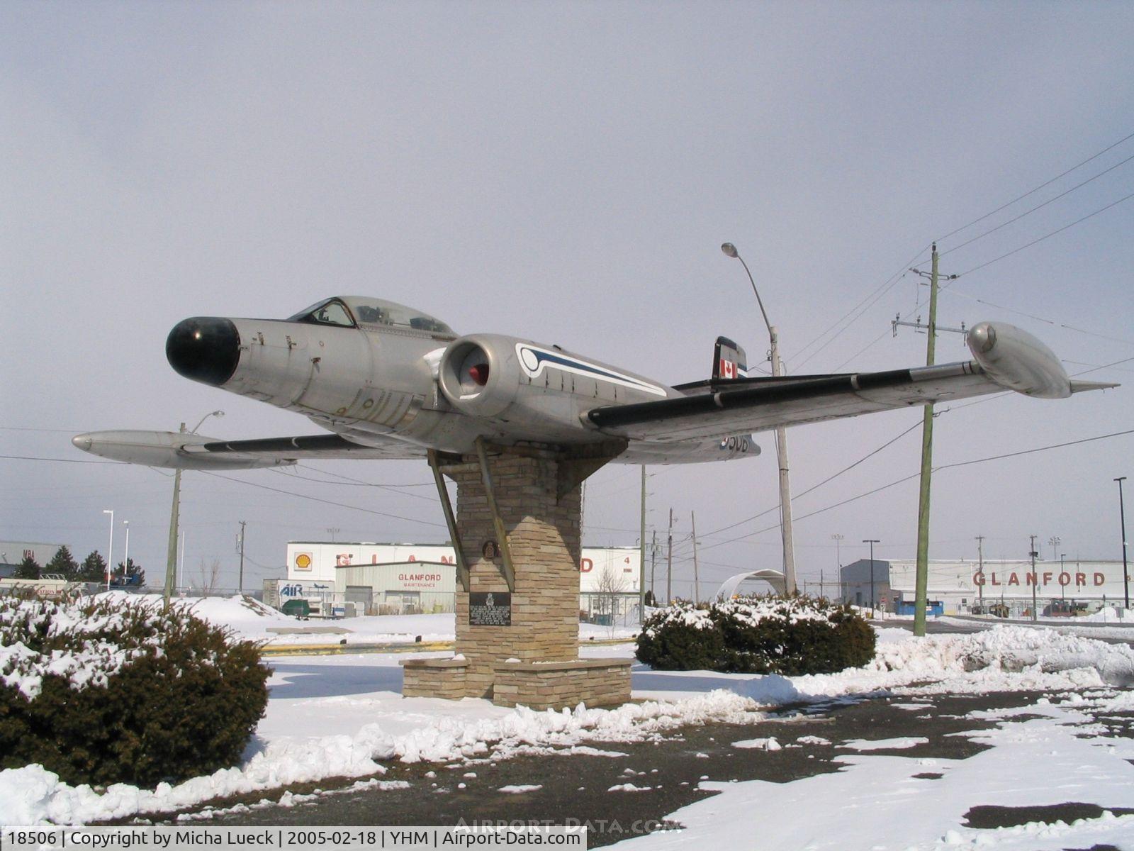 18506, Avro Canada CF-100 Mk.5 Canuck C/N 406, Preserved at Hamilton Airport