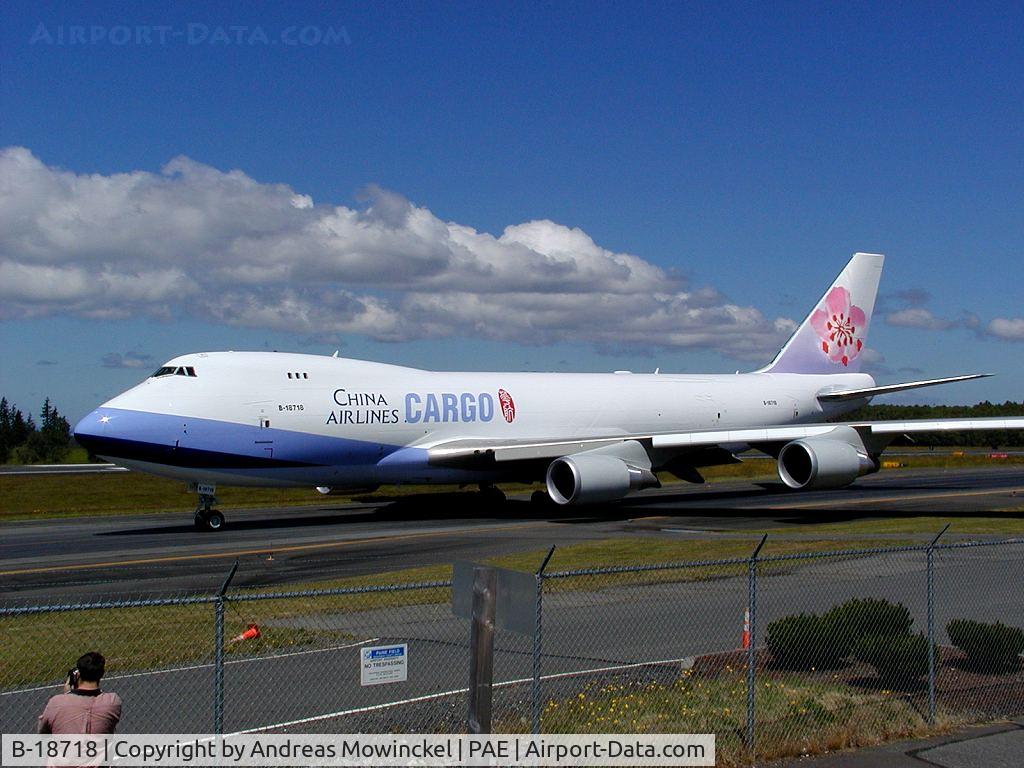 B-18718, Boeing 747-409F/SCD C/N 30770, China Airlines Cargo B747 at Paine Field Airport