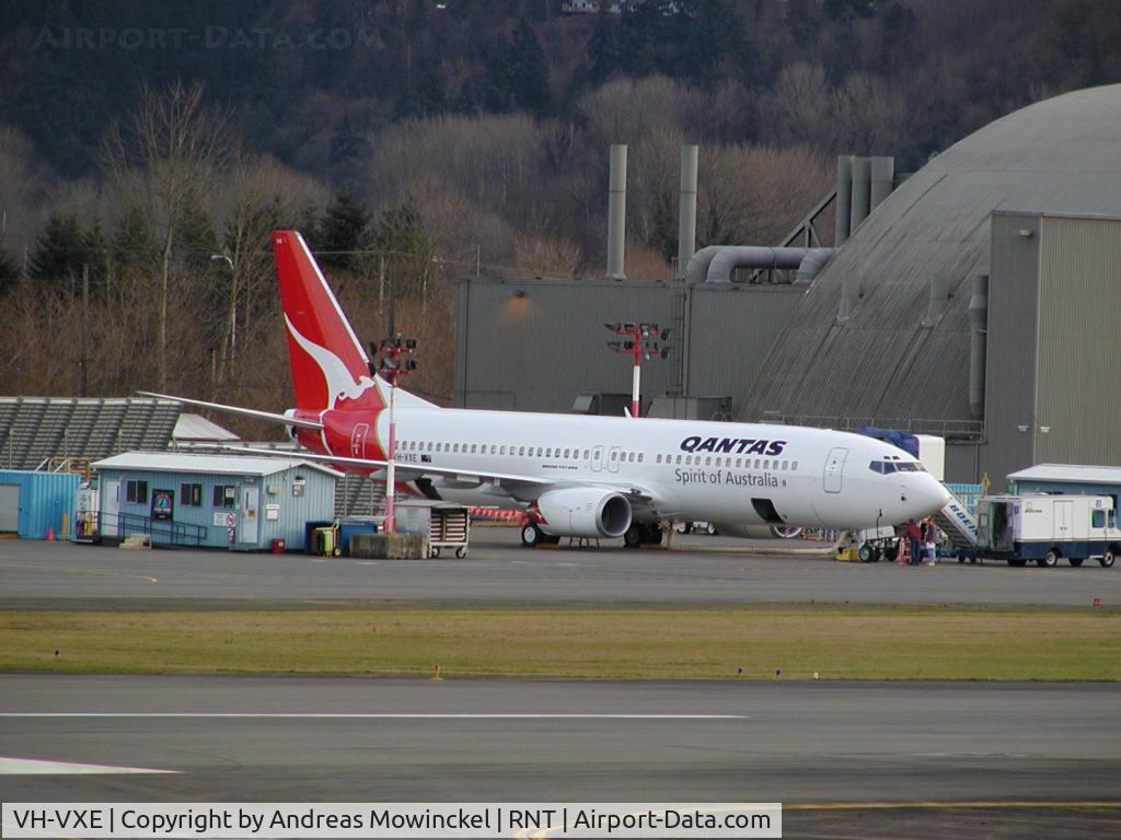 VH-VXE, 2001 Boeing 737-838 C/N 30899, Qantas Boeing 737 without winglets