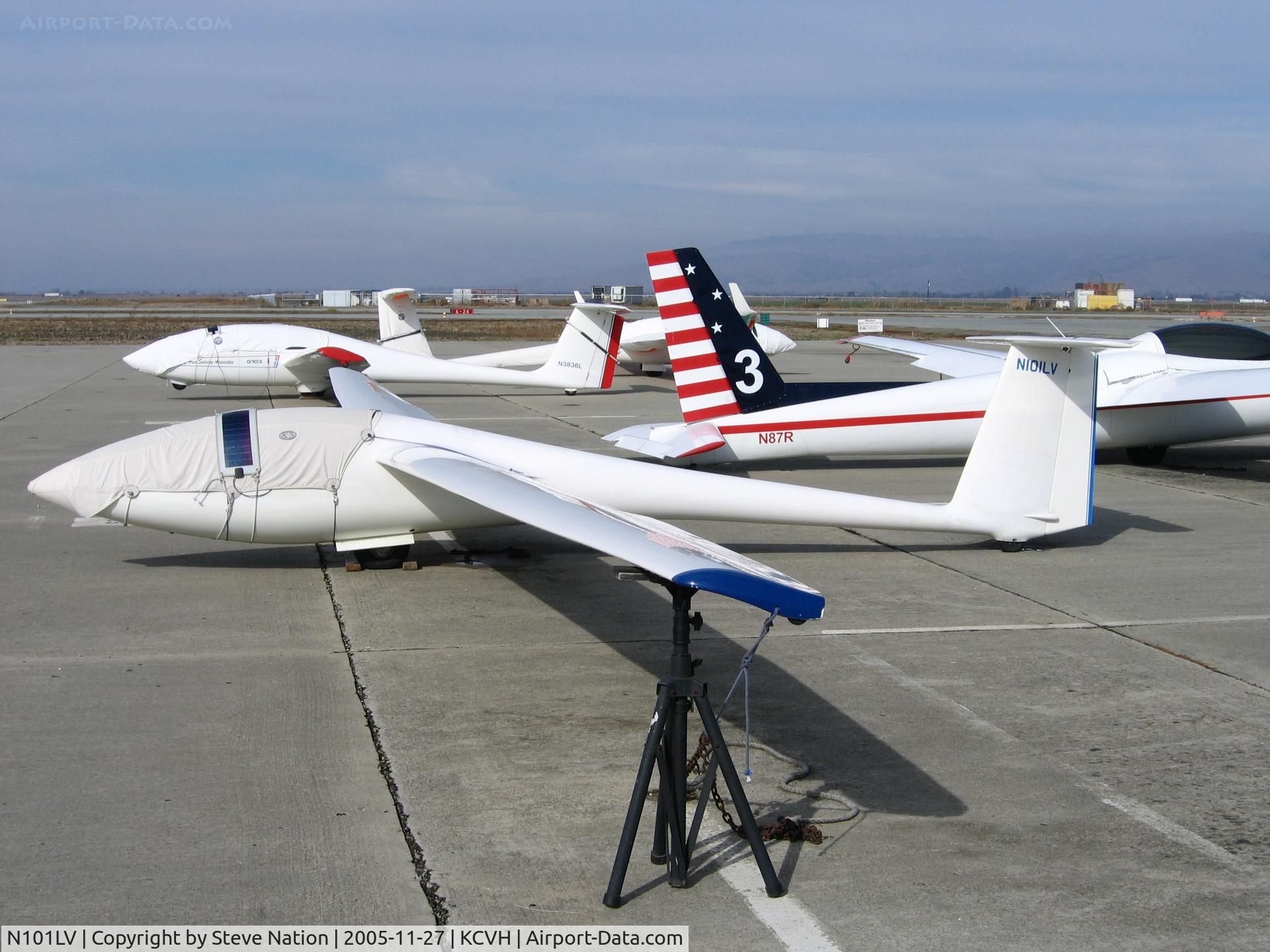 N101LV, Centrair C101 Pegase C/N 101-00264, 2000 Centrair 101 at Hollister Municipal Airport (San Benito County), CA