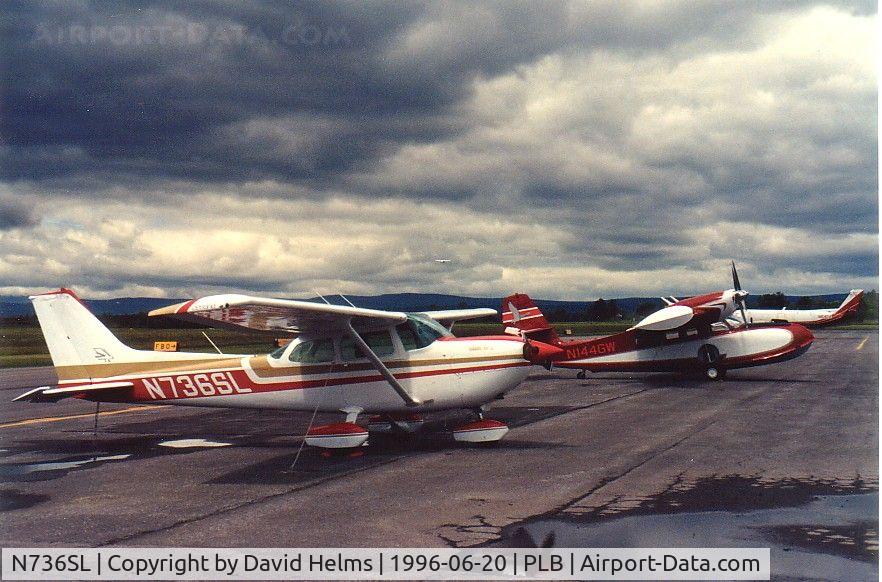 N736SL, 1977 Cessna R172K Hawk XP C/N R1722752, Hawk at Clinton County Airport Plattsburgh NY