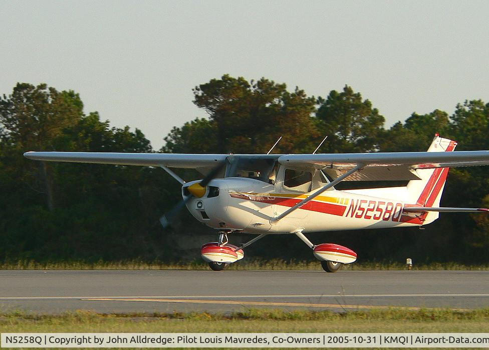 N5258Q, 1972 Cessna 150L C/N 15073158, Cessna 150L Landing Rwy 5 at Dare County (KMQI)