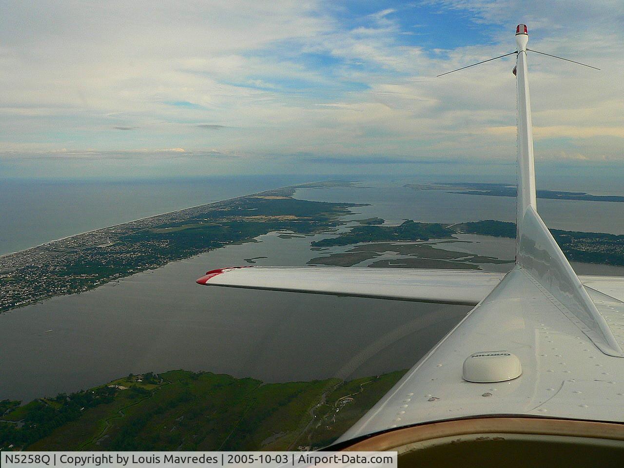 N5258Q, 1972 Cessna 150L C/N 15073158, The Beautiful Outer Banks of N.C. as seen thru the back window of 58Q