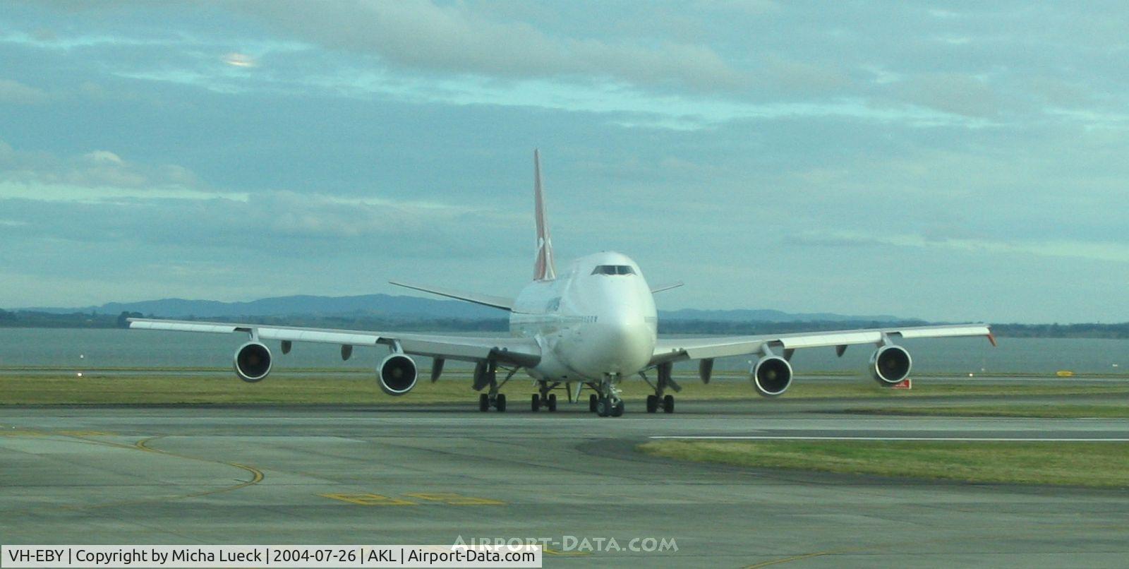 VH-EBY, 1987 Boeing 747-338 C/N 23823, Arriving in the City of Sails