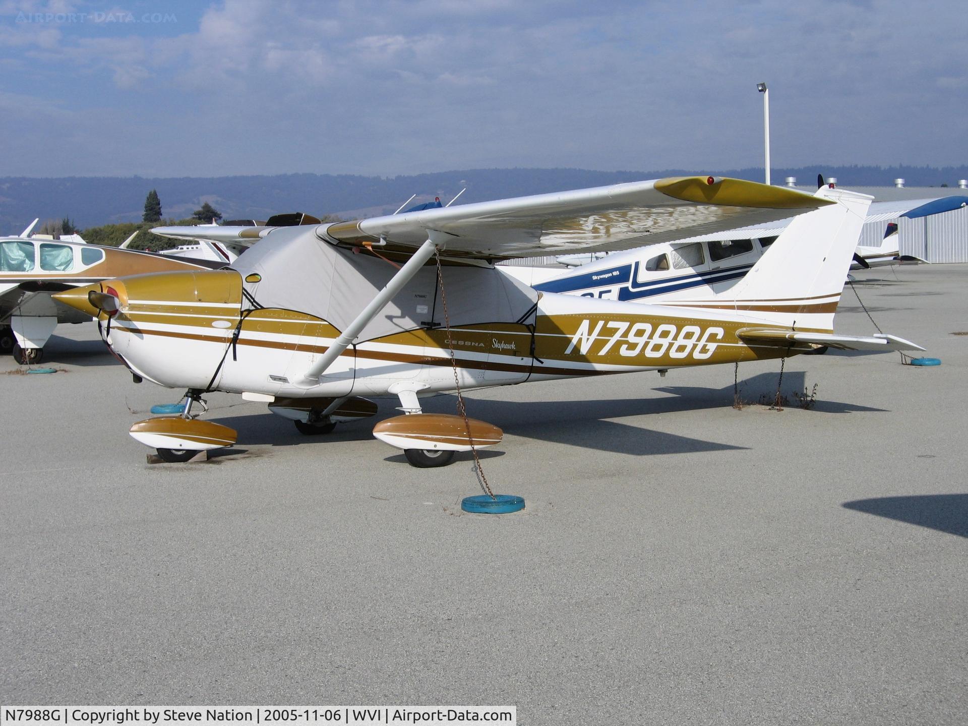 N7988G, 1971 Cessna 172L C/N 17259688, Central Irrigation Supply 1971 Cessna 172L at Watsonville, CA