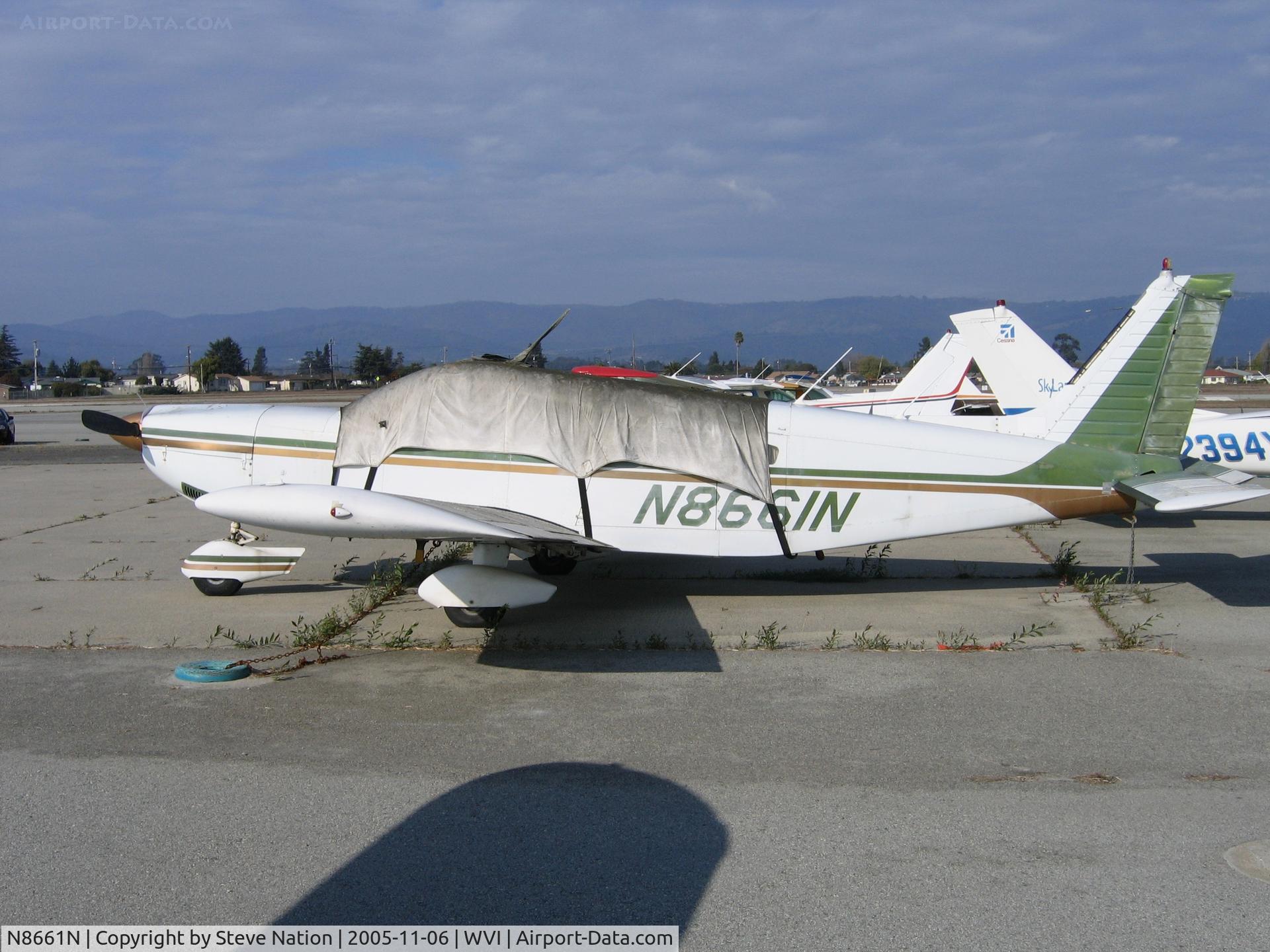 N8661N, 1971 Piper PA-32-300 Cherokee Six C/N 32-7240009, 1971 Piper PA-32-300 Cherokee Six at Watsonville, CA