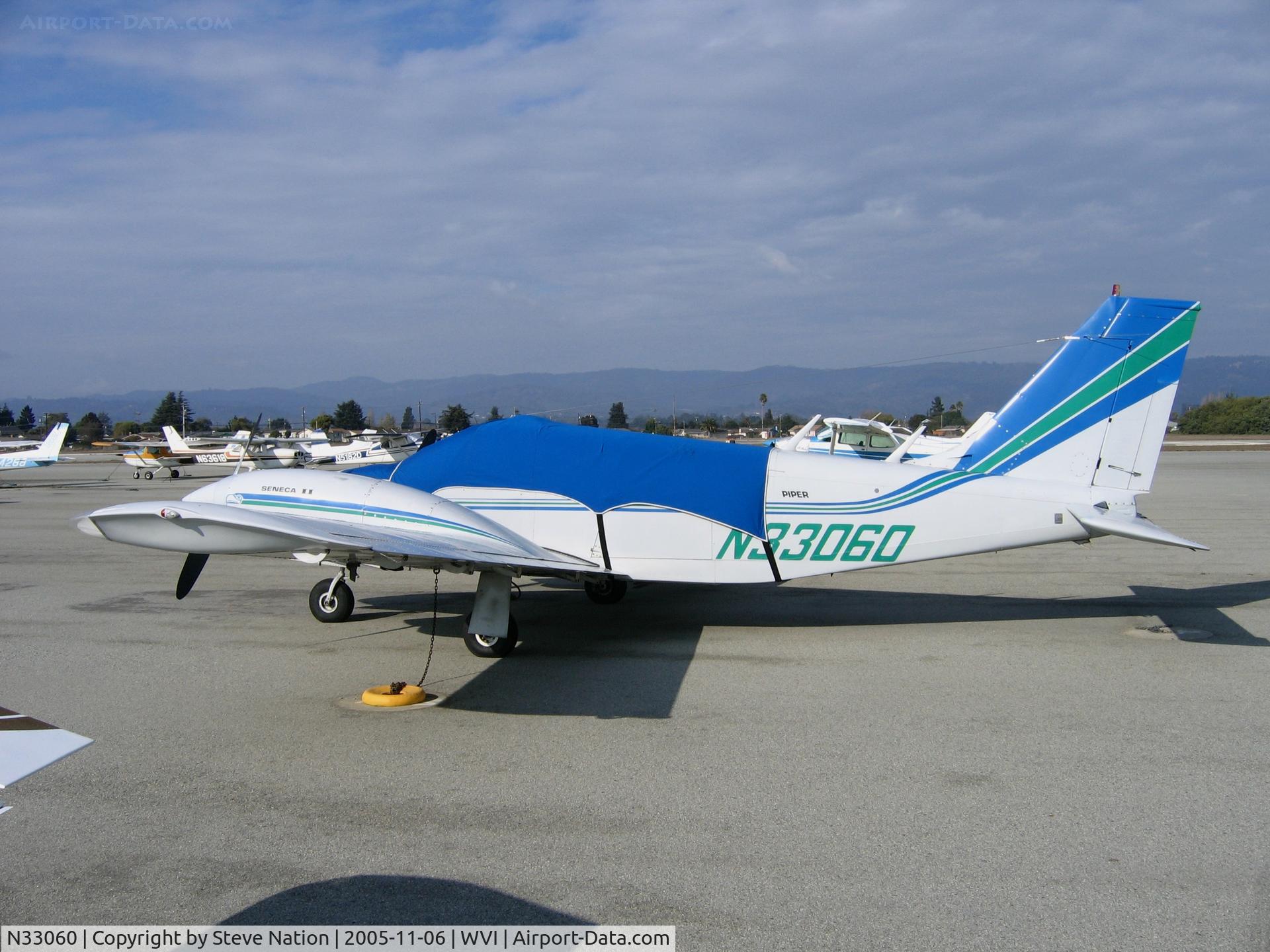 N33060, 1975 Piper PA-34-200T C/N 34-7570081, Valley Paving & Tractor Service 1975 Piper PA-34-200T Seneca at Watsonville, CA