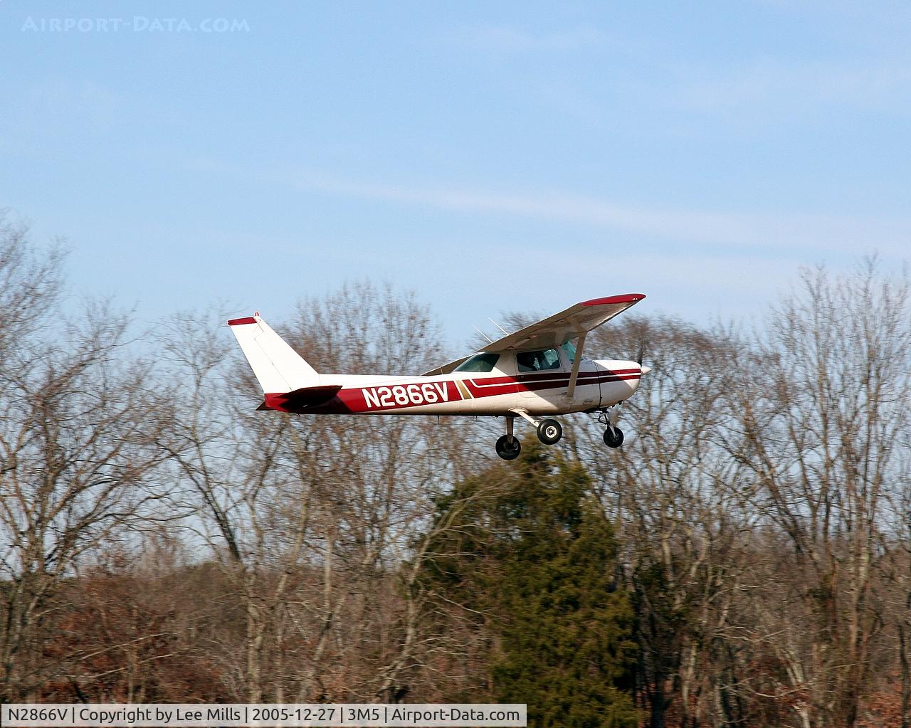 N2866V, 1974 Cessna 150M C/N 15076304, Practicing in the pattern at Moontown