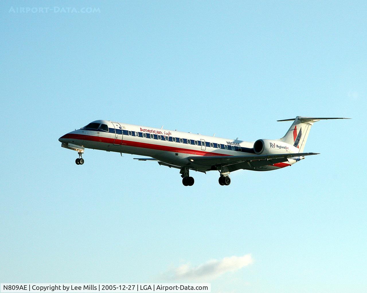 N809AE, 2001 Embraer ERJ-140LR (EMB-135KL) C/N 145521, Landing at LGA