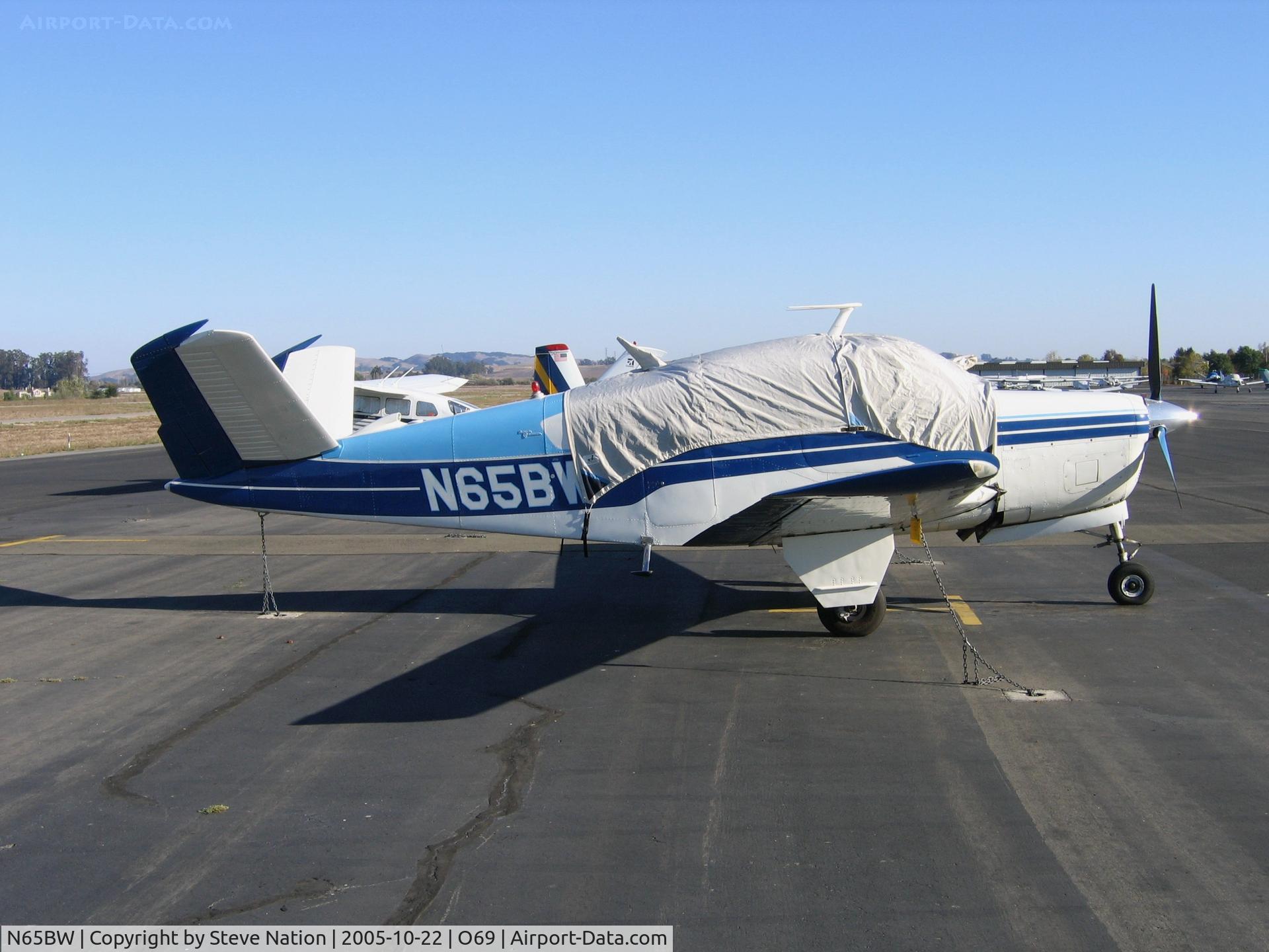 N65BW, 1966 Beech V35 Bonanza C/N D-8294, 1966 Beech V35 Bonanza at Petaluma, CA