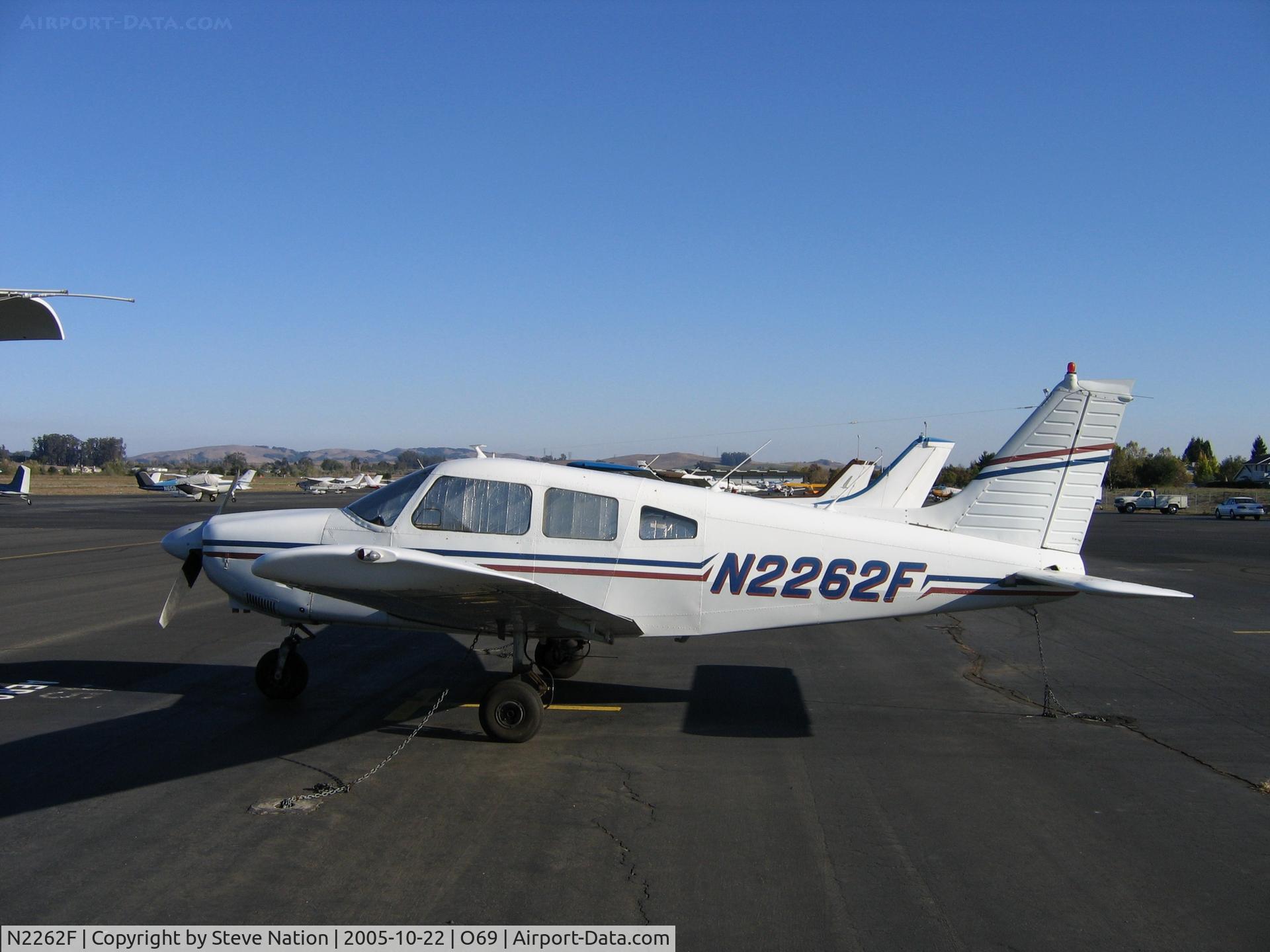 N2262F, 1978 Piper PA-28-181 C/N 28-7990074, 1978 Piper PA-28-181 at Petaluma, CA