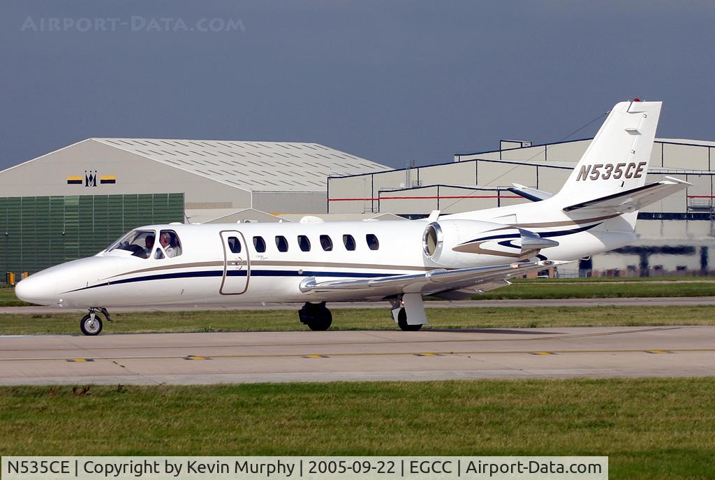 N535CE, 2003 Cessna 560 Citation Encore C/N 560-0635, Waiting at the threshold to 24L