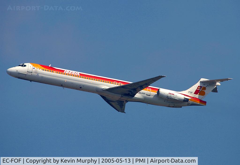 EC-FOF, 1992 McDonnell Douglas MD-88 C/N 53307, Leaving Palma airport at a rapid rate of knots.