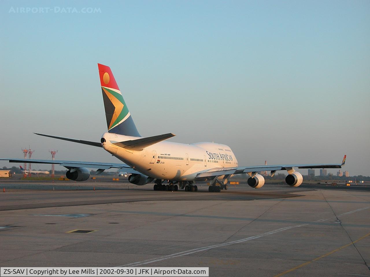 ZS-SAV, 1990 Boeing 747-444 C/N 24976, Taxing in JFK