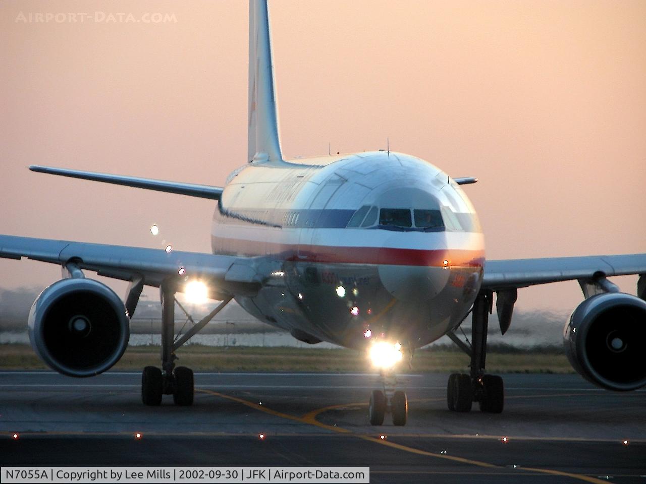 N7055A, 1988 Airbus A300B4-605R C/N 462, Pulling off the runway after aborted takoff