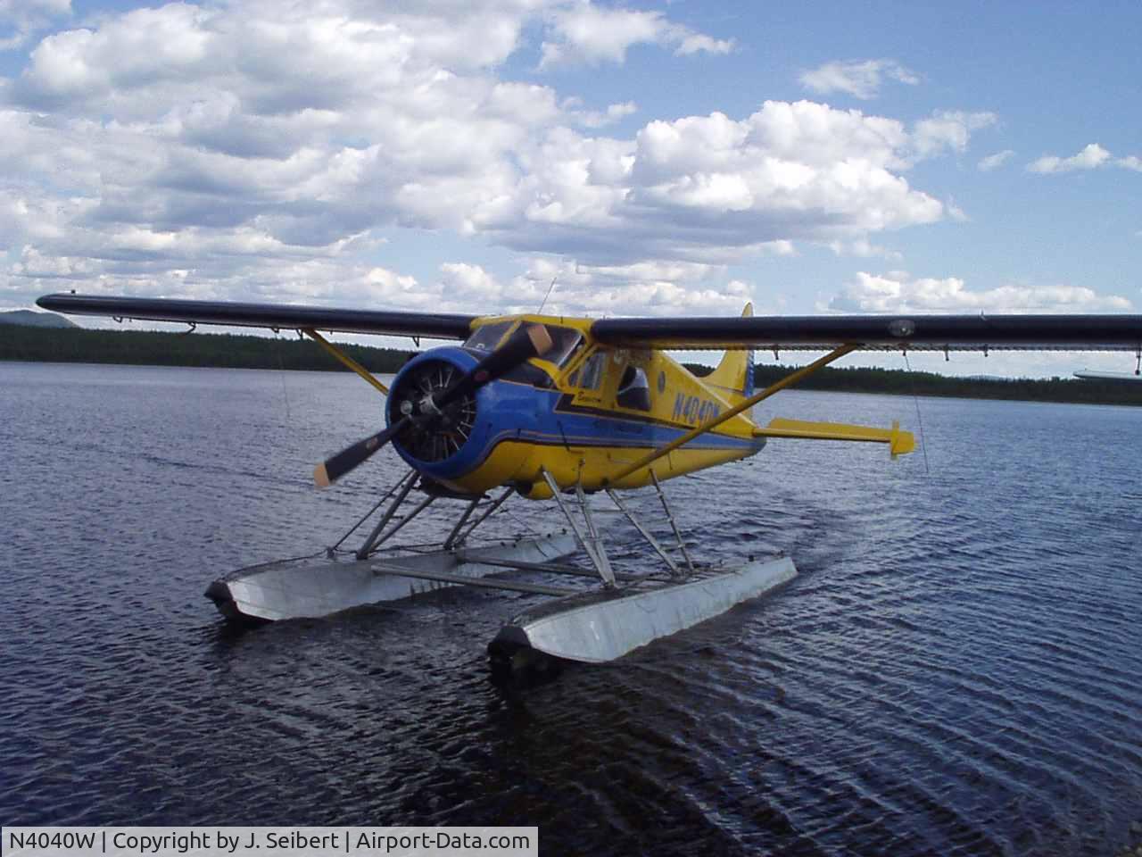 N4040W, 1957 De Havilland Canada U-6A Beaver C/N 1147, Beaver 40400W at Bettles