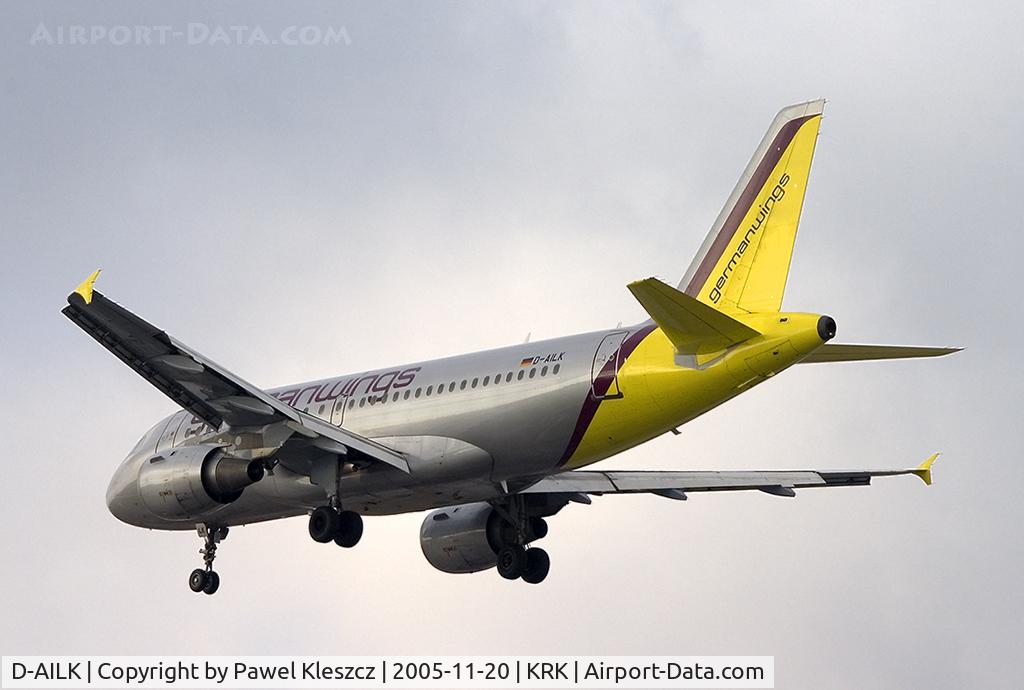 D-AILK, 1997 Airbus A319-114 C/N 679, RWY 25 landing