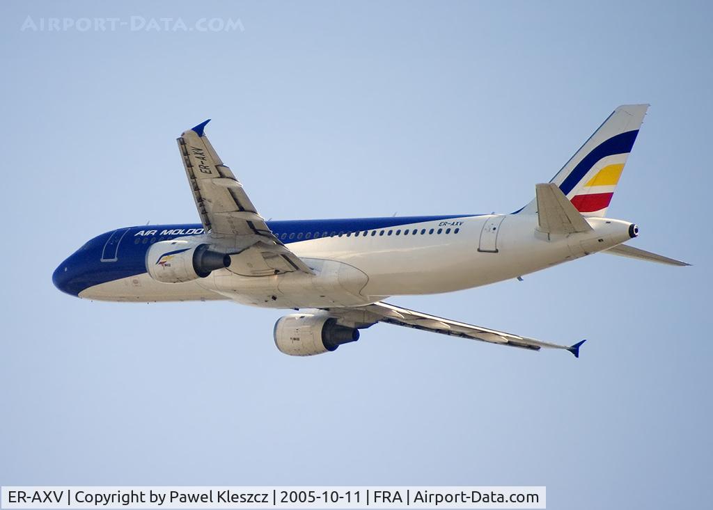 ER-AXV, 1996 Airbus A320-211 C/N 622, just takeoff