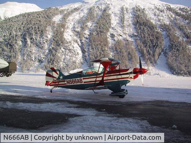 N666AB, 1988 Christen Pitts S-2B Special C/N 5134, new paint