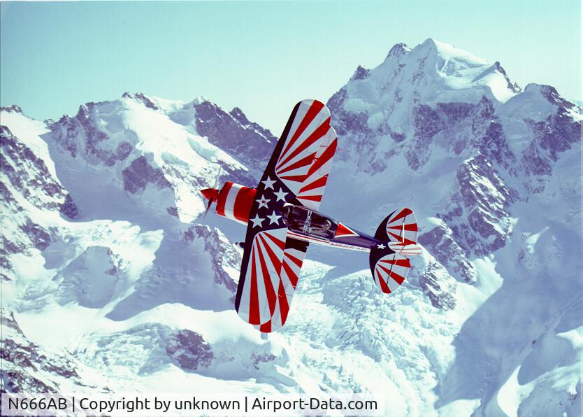 N666AB, 1988 Christen Pitts S-2B Special C/N 5134, piz corvatsch