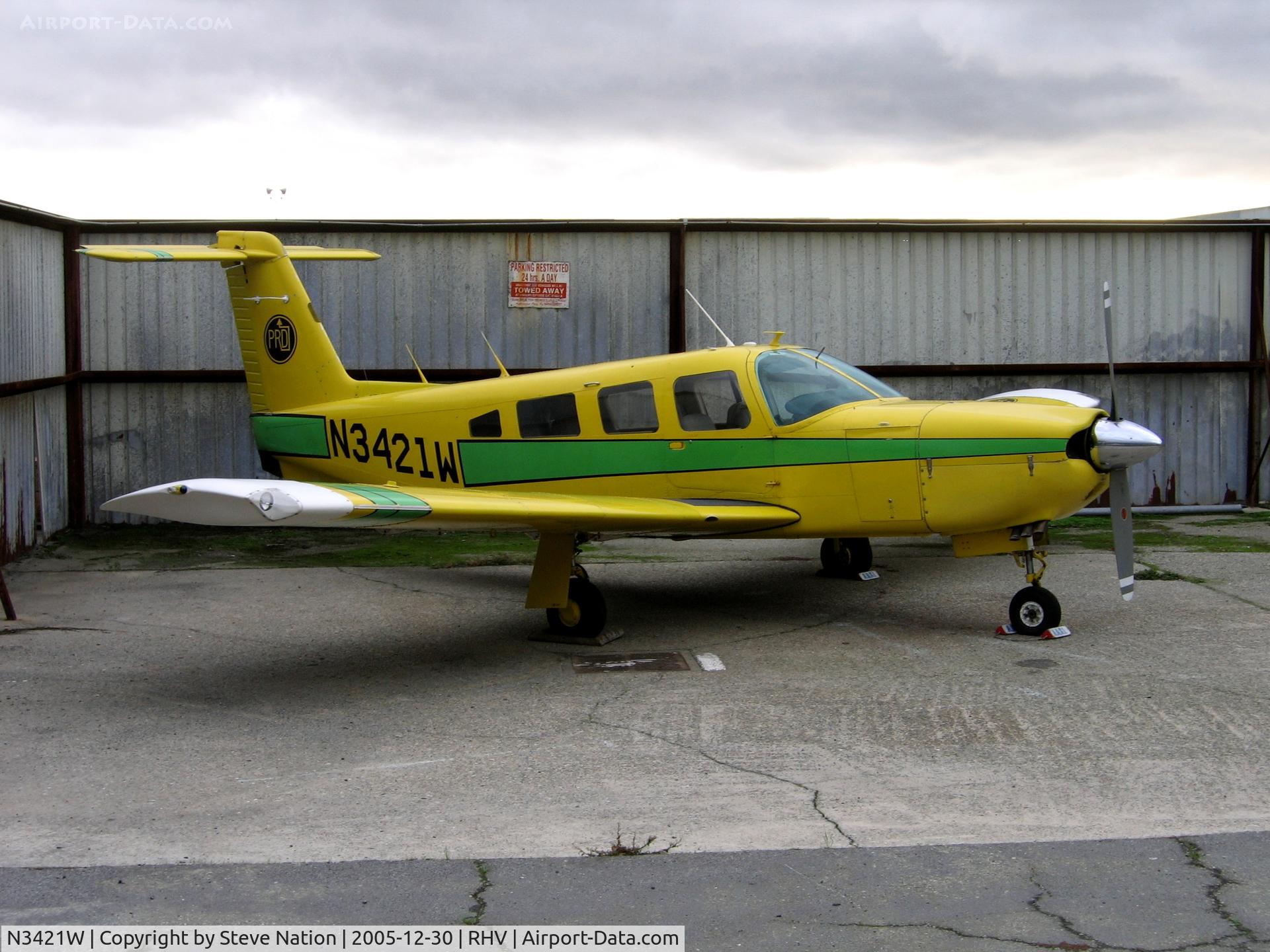 N3421W, 1978 Piper PA-32RT-300 C/N 32R-7885276, Nicely painted 1978 Piper PA-32RT-300 between rainstorms at Reid-Hillview Airport, San Jose, CA