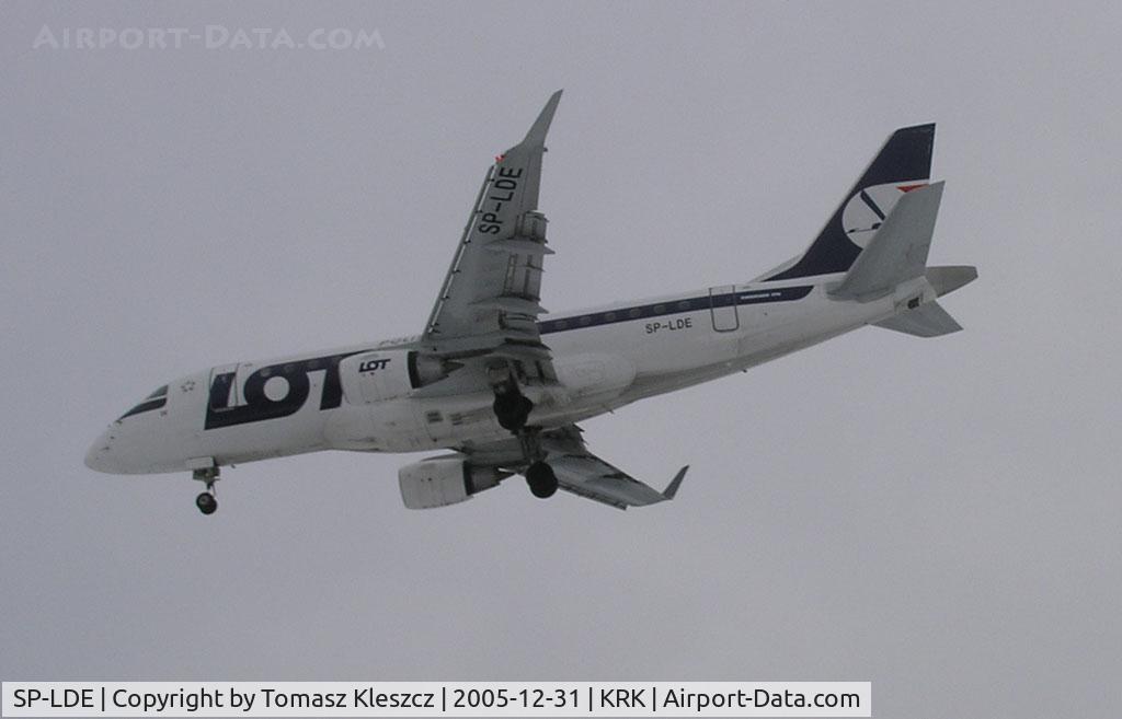 SP-LDE, 2004 Embraer 170ST (ERJ-170-100ST) C/N 17000029, Landing