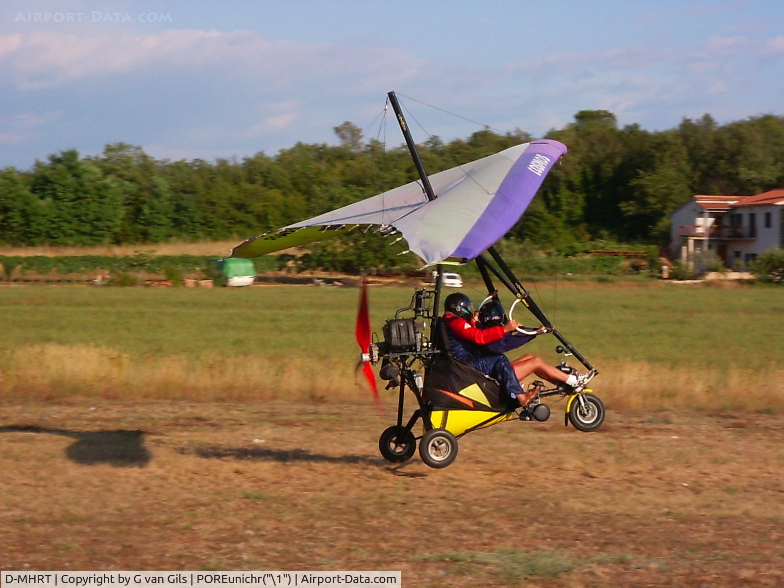 D-MHRT, Cosmos BI Phase II (Chronos 12) C/N Not found D-MHRT, The D-MHRT in take-off from a former ultralight landing field at Poreč in Croatia.