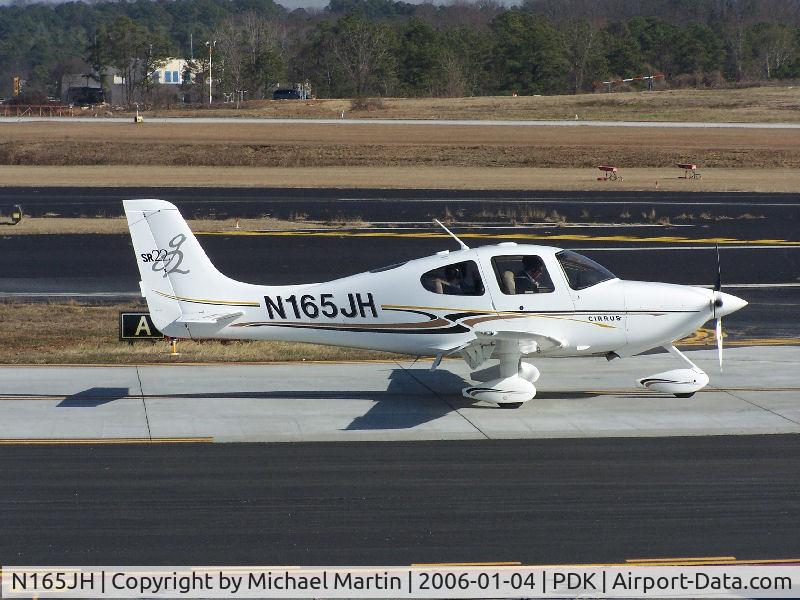 N165JH, 2004 Cirrus SR22 C/N 0826, Taxing to Runway 2L