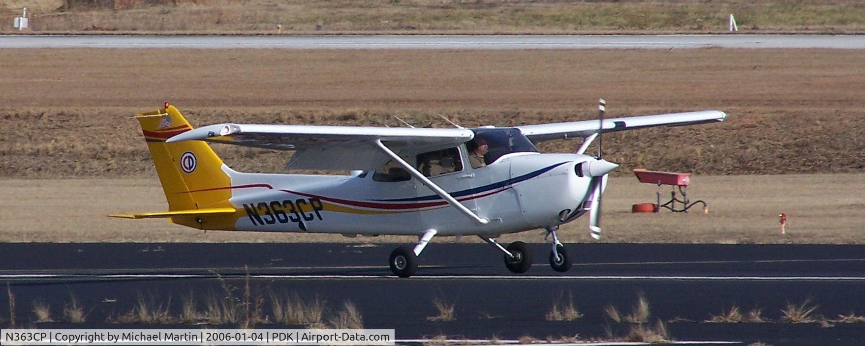 N363CP, 2000 Cessna 172S C/N 172S8382, Colonial Pipe Line Landing