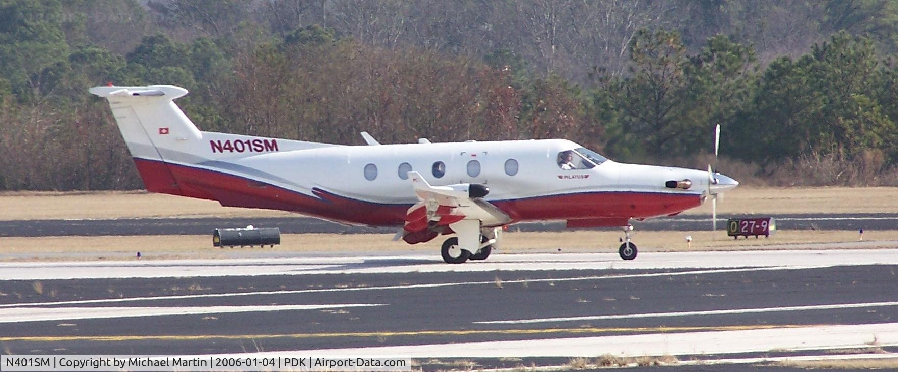 N401SM, 1999 Pilatus PC-12/45 C/N 255, Landing PDK on 20L