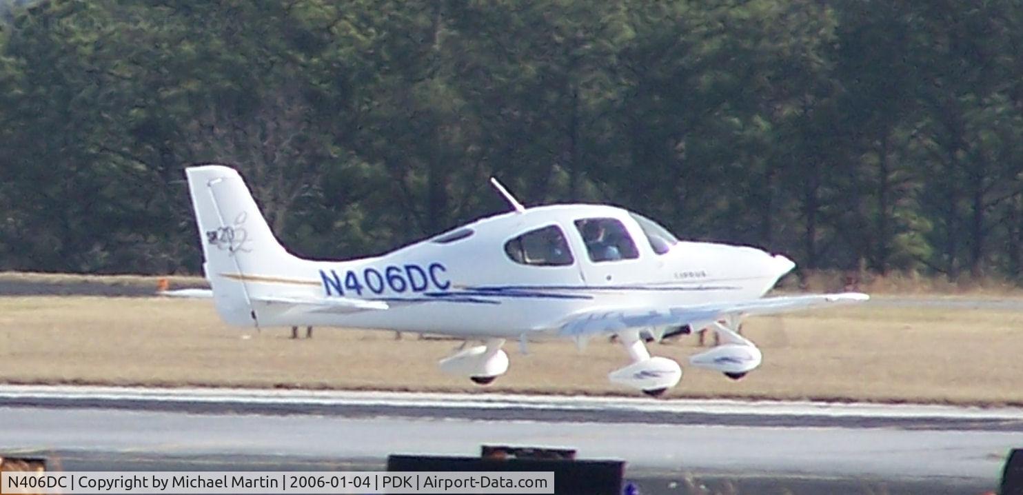 N406DC, 2004 Cirrus SR20 G2 C/N 1475, Landing PDK on 20R