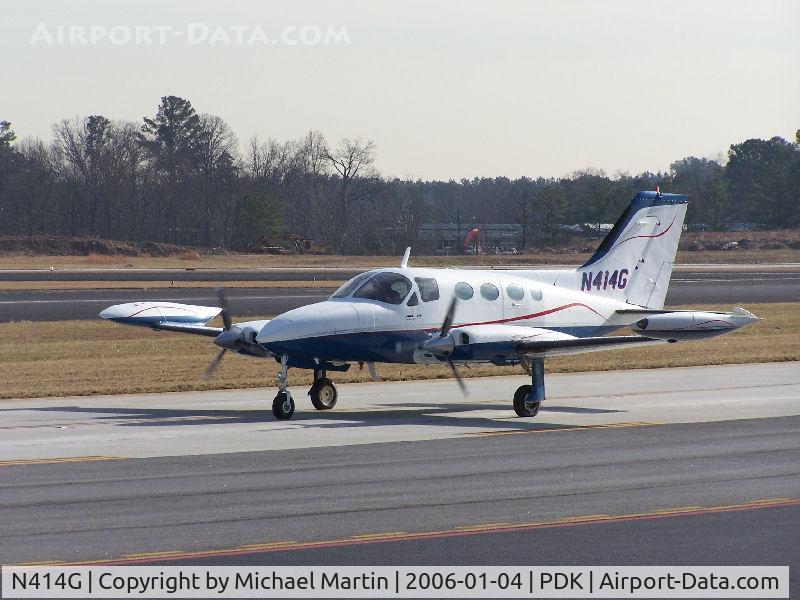 N414G, 1969 Cessna 414 Chancellor C/N 414-0024, Taxing to Epps Air Service