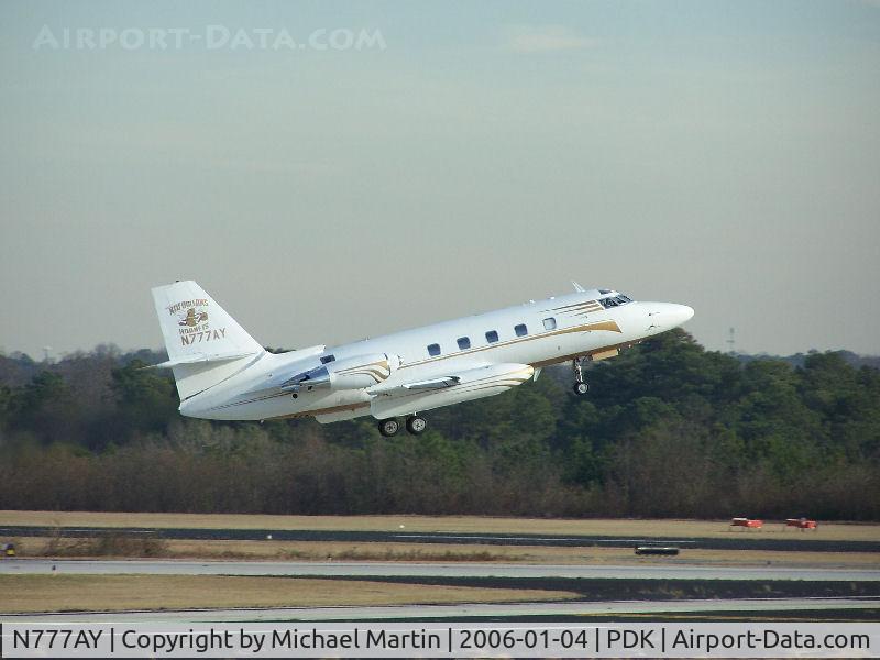 N777AY, 1976 Lockheed L-1329-25 Jetstar II C/N 5201, Departing PDK on 20L
