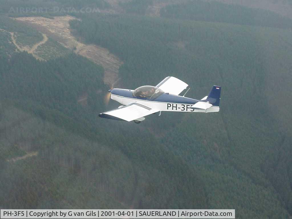 PH-3F5, Zenair CH-601UL Zodiac C/N 6-9045, The PH-3F5 during an cross-country EDWN (Klausheide) to EDKM (Meschede) I Made this photo out of the PH-3J8.