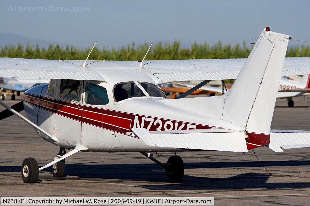 N738KF, 1977 Cessna 172N C/N 17270032, Parked in the desert sun.