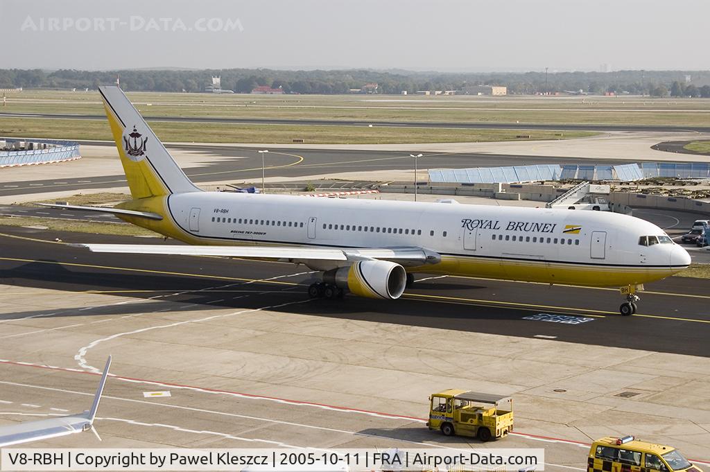 V8-RBH, 1993 Boeing 767-33A/ER C/N 25534/477, taxi to runway